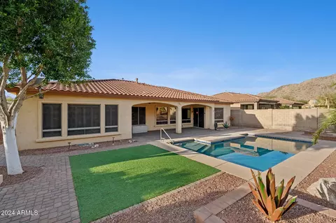 2810 W Briarwood Ter, Phoenix, AZ 85045