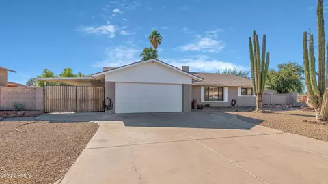 5849 W Monte Cristo Ave, Glendale, AZ 85306