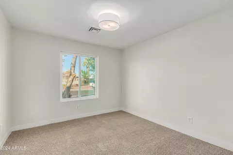 3731 W Crocus Dr W, Phoenix, AZ 85053 photo 15