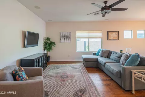 3722 E Matthew Dr, Phoenix, AZ 85050 photo 7