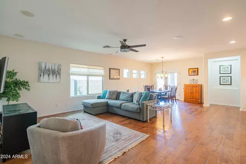 3722 E Matthew Dr, Phoenix, AZ 85050 photo 6