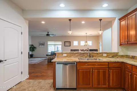 3722 E Matthew Dr, Phoenix, AZ 85050 photo 22
