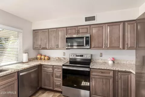 4231 E Sequoia Trl, Phoenix, AZ 85044 photo 17