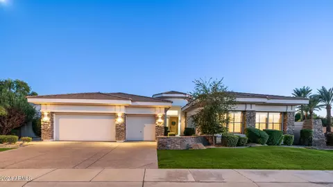 1647 W Yosemite Pl, Chandler, AZ 85248