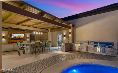 4519 E Meadowview Dr, Gilbert, AZ 85298 photo 4