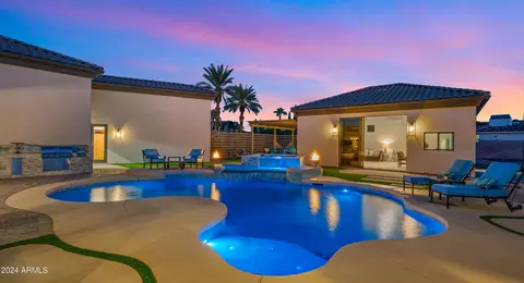 4519 E Meadowview Dr, Gilbert, AZ 85298 photo 3