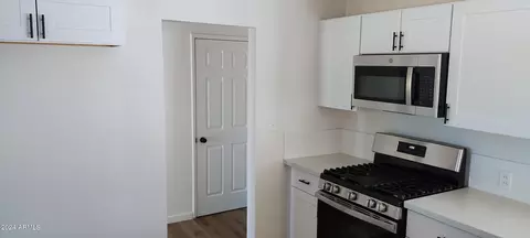 657 E Post Rd, Benson, AZ 85602 photo 4