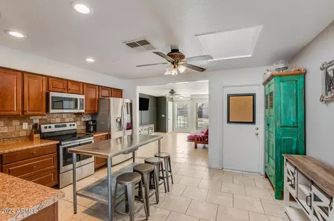 2520 E Impala Ave, Mesa, AZ 85204 photo 3