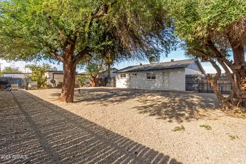 1901 E Sunland Ave, Phoenix, AZ 85040 photo 14