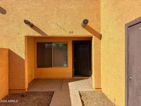 8940 W Olive Ave #142, Peoria, AZ 85345