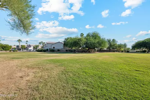 3914 E Morrow Dr, Phoenix, AZ 85050 photo 21