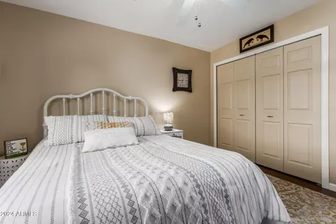 Bedroom - 2324 E Shea Blvd, Phoenix, AZ 85028 photo 6 of 7
