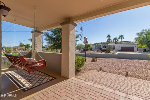 Exterior - 2324 E Shea Blvd, Phoenix, AZ 85028 photo 2 of 13