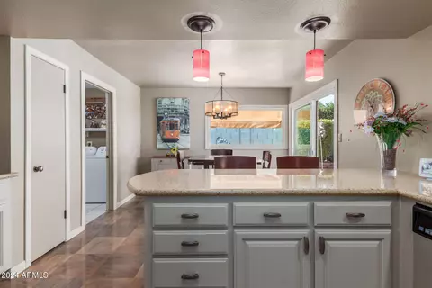 Kitchen - 2324 E Shea Blvd, Phoenix, AZ 85028 photo 5 of 5