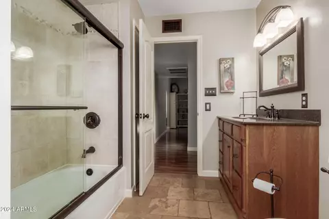Bath - 2324 E Shea Blvd, Phoenix, AZ 85028 photo 6 of 6
