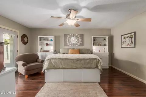 Bedroom - 2324 E Shea Blvd, Phoenix, AZ 85028 photo 1 of 7