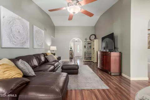 Entry Way - 2324 E Shea Blvd, Phoenix, AZ 85028 photo 1 of 3