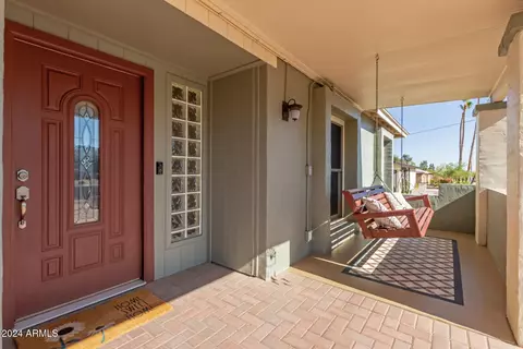 Exterior - 2324 E Shea Blvd, Phoenix, AZ 85028 photo 3 of 13