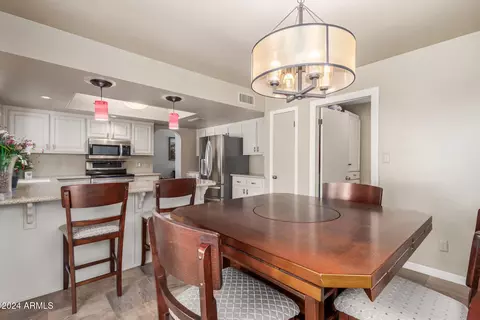 Dining - 2324 E Shea Blvd, Phoenix, AZ 85028 photo 1 of 2