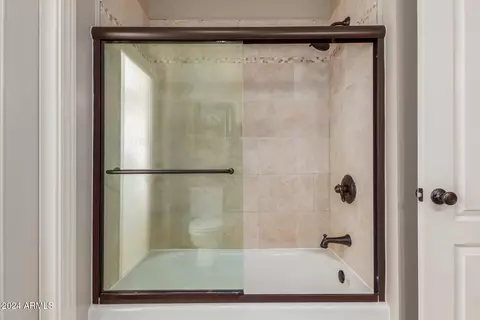 Bath - 2324 E Shea Blvd, Phoenix, AZ 85028 photo 5 of 6