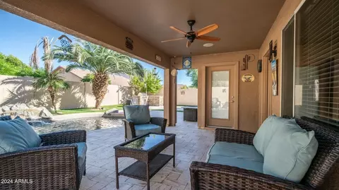 3918 E Wildhorse Dr, Gilbert, AZ 85297 photo 4