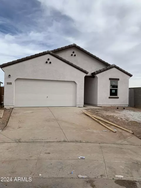 32373 N Newby Dr, San Tan Valley, AZ 85143