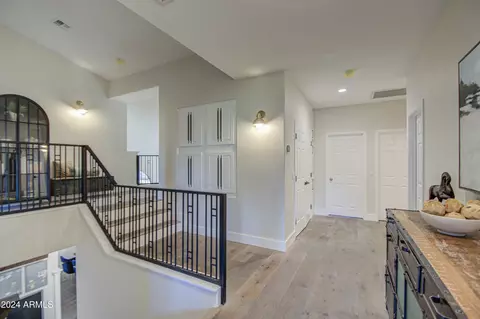 Entry Way - 2977 E Ranch Ct, Gilbert, AZ 85296 photo 7 of 8