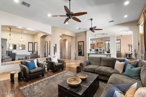 4243 E Ashler Hills Dr, Cave Creek, AZ 85331