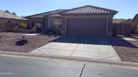 3825 E County Down Dr, Chandler, AZ 85249