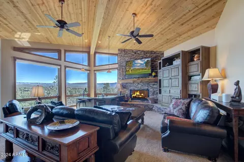 Living - 601 N Grapevine Dr, Payson, AZ 85541 photo 1 of 4