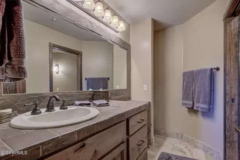 Bath - 601 N Grapevine Dr, Payson, AZ 85541 photo 8 of 8