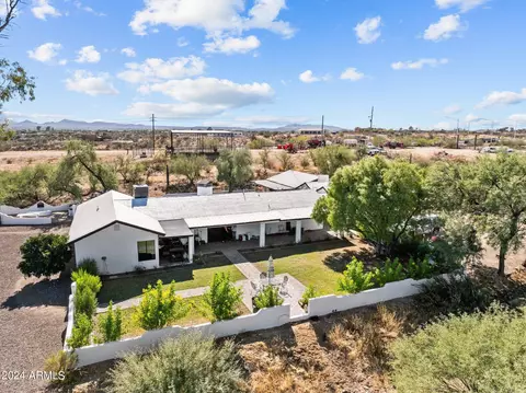 56701 N Cope Rd, Wickenburg, AZ 85390