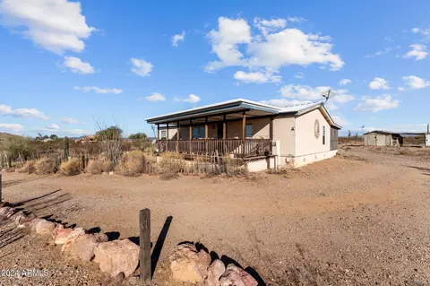 25340 W Adamanda Dr, Morristown, AZ 85342