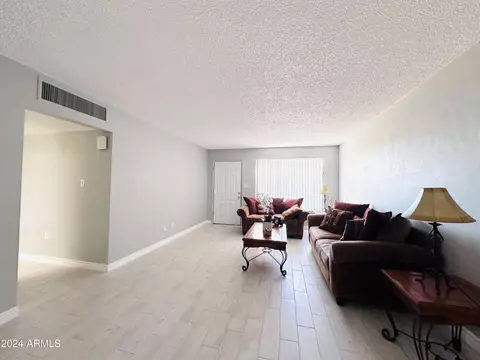 Living - 4936 E Coronado Rd, Phoenix, AZ 85008 photo 2 of 3
