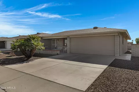 8333 E Laguna Azul Ave, Mesa, AZ 85209