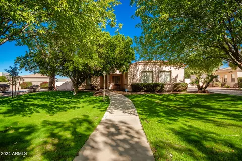 2914 E Gary Way, Phoenix, AZ 85042
