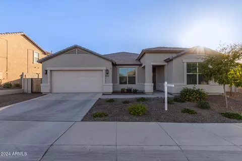10733 W Swayback Pass, Peoria, AZ 85383