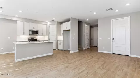 5829 E Ringtail Way, Phoenix, AZ 85054 photo 7