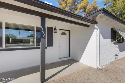 1526 S Grand Dr, Apache Junction, AZ 85120 photo 4