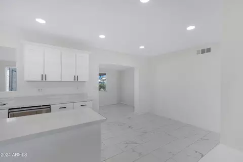 1526 S Grand Dr, Apache Junction, AZ 85120 photo 9