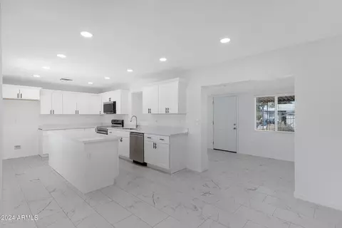 1526 S Grand Dr, Apache Junction, AZ 85120 photo 8