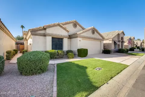17164 N Silver Path, Surprise, AZ 85374