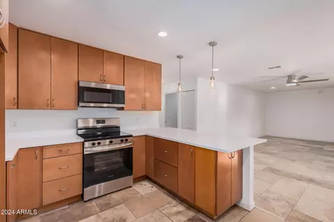 1025 E Carson Dr, Tempe, AZ 85282 photo 15
