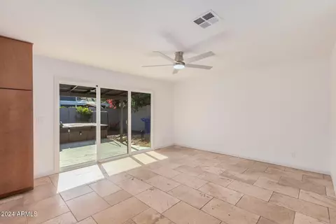 1025 E Carson Dr, Tempe, AZ 85282 photo 8