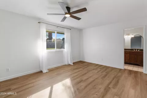 2549 E Cochise Rd, Phoenix, AZ 85028 photo 10