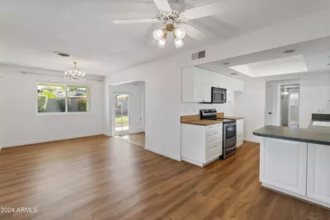 2549 E Cochise Rd, Phoenix, AZ 85028 photo 6