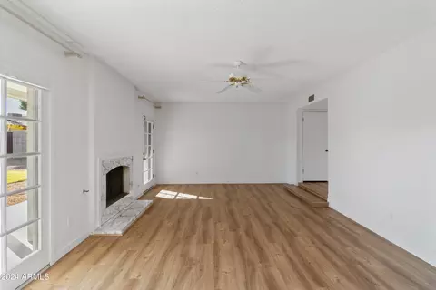 2549 E Cochise Rd, Phoenix, AZ 85028 photo 4