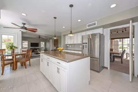 2953 E Calavar Rd, Phoenix, AZ 85032 photo 8