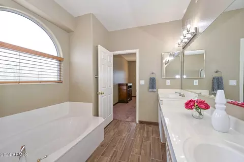 2953 E Calavar Rd, Phoenix, AZ 85032 photo 24