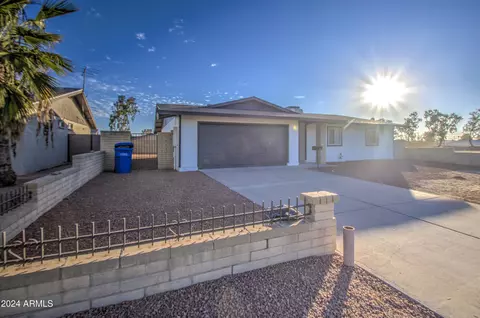 2345 W Larkspur Dr, Phoenix, AZ 85029